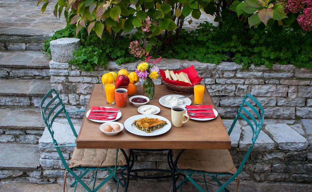 Zissis Hotel Aristi Dış mekan fotoğraf